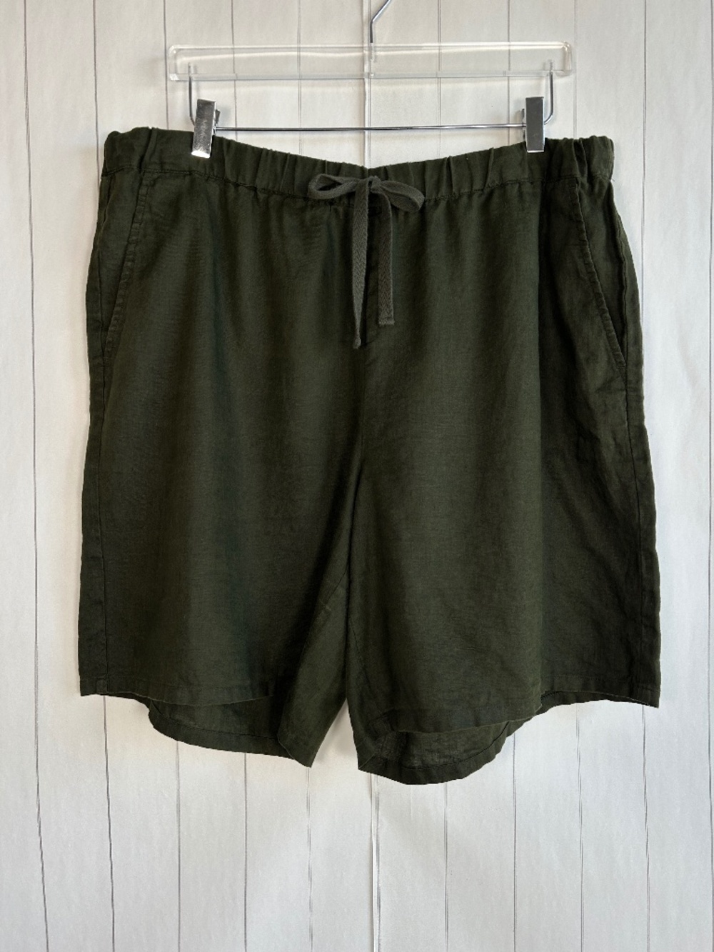 Eileen Fisher size XL pull on organic linen shorts seaweed green high rise 8”